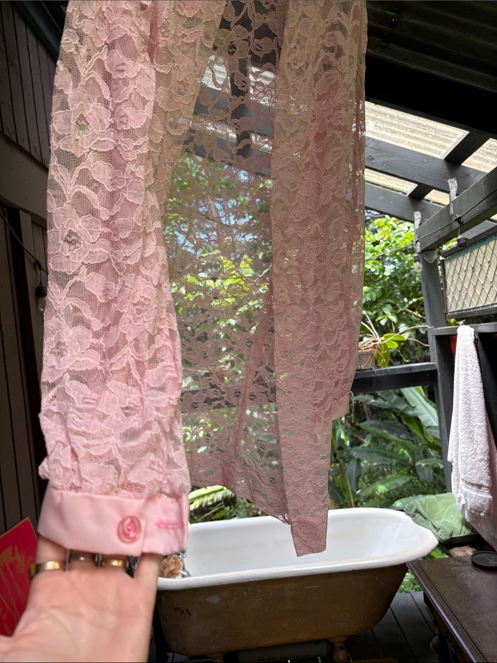 VINTAGE Lace Sheer Robe - Pink - Picture 2 of 4